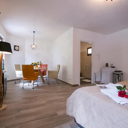 Holiday home Rustico Logo Bellavista Plesio